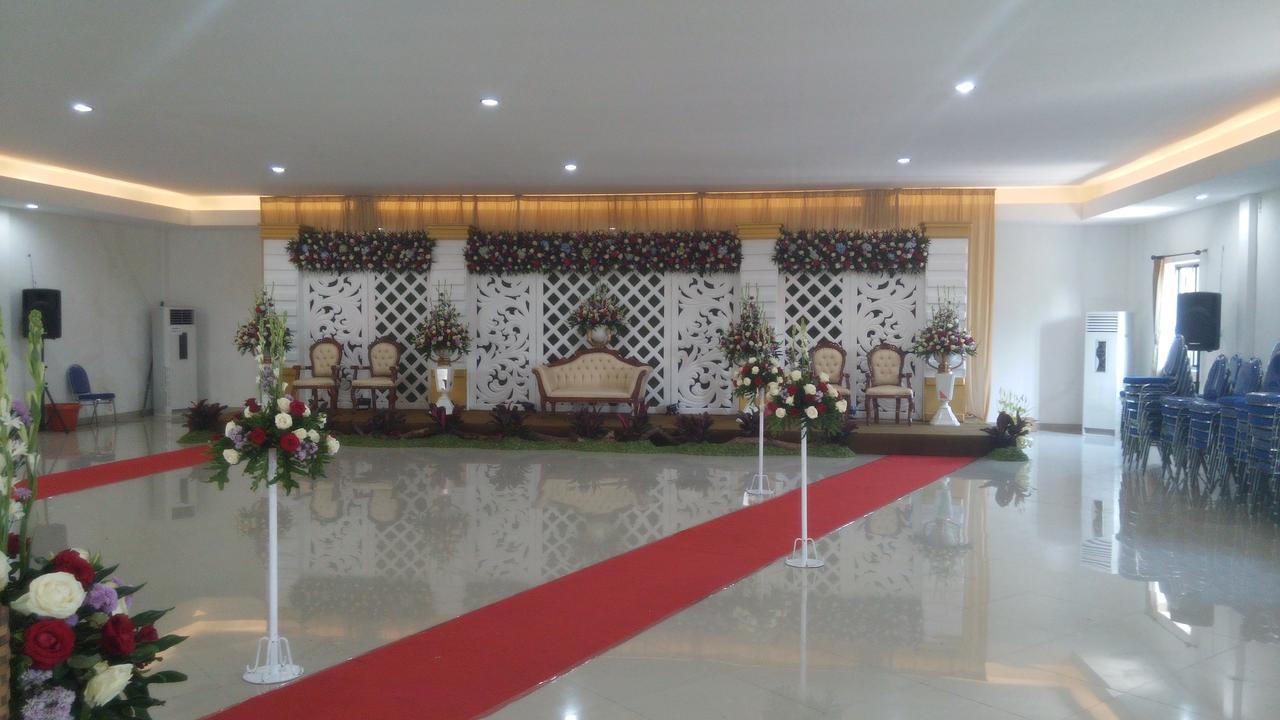 Hotel Transit Pasuruan Esterno foto